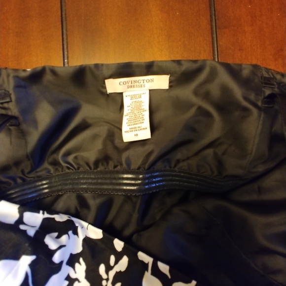 Beautiful summer dress - Picture 3 of 5